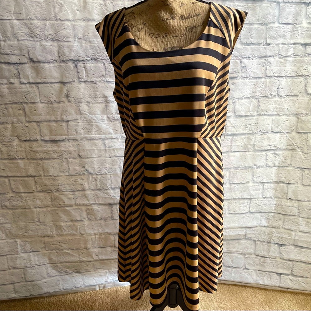 NEW New York & Company Dress